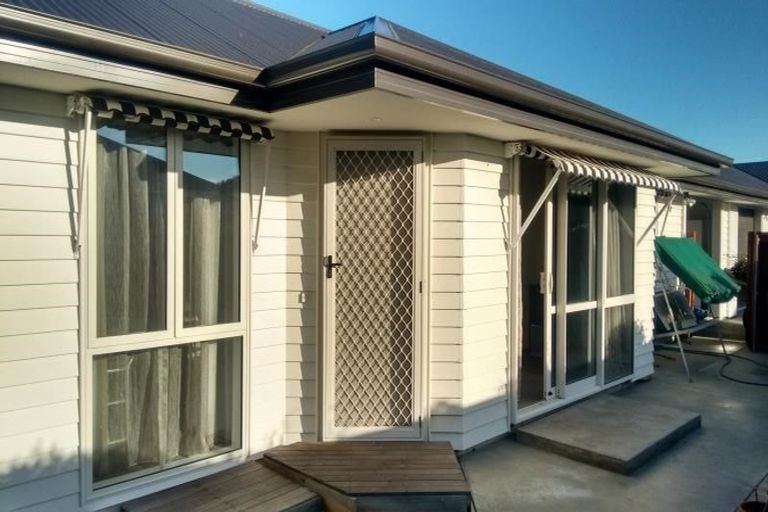 Photo of property in 285a Cranford Street, St Albans, Christchurch, 8052