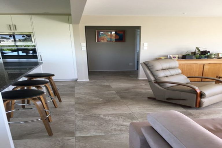 Photo of property in 1/42 Sunrise Avenue, Mairangi Bay, Auckland, 0630