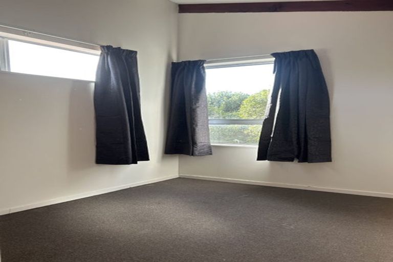 Photo of property in 265a Mitchell Street, Brooklyn, Wellington, 6021