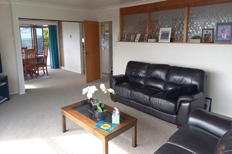 Photo of property in 17a Seaview Road, Otumoetai, Tauranga, 3110