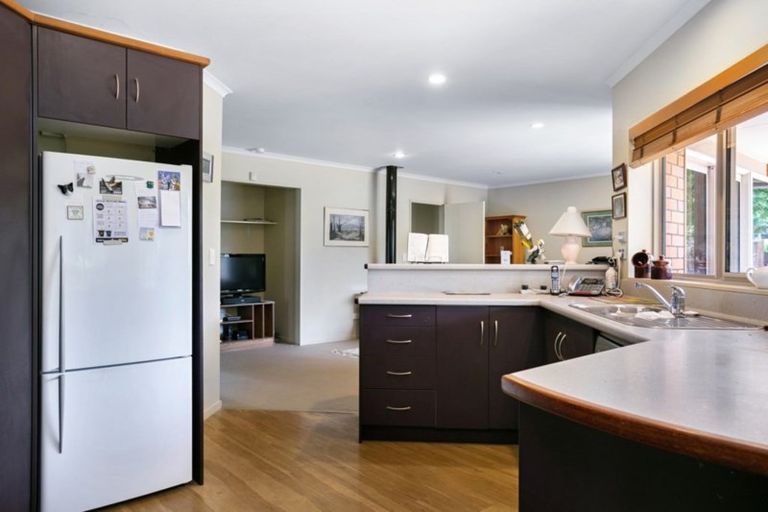 Photo of property in 37 Oaklands Drive, Cambridge, 3434