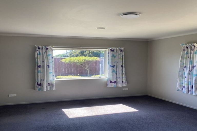 Photo of property in 32 Penrod Drive, Bell Block, New Plymouth, 4312