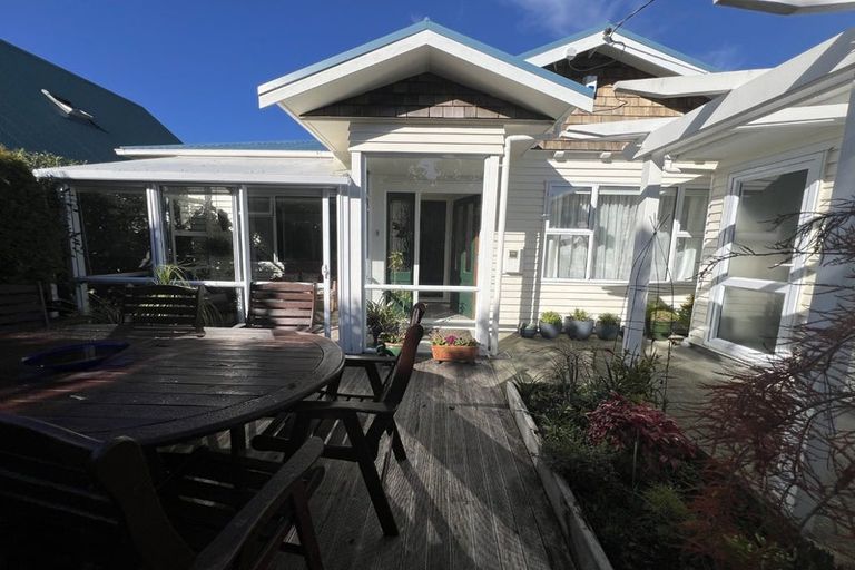 Photo of property in 8 Raumati Terrace, Khandallah, Wellington, 6035
