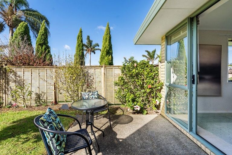 Photo of property in 24 Tauranga Place, Orewa, 0931