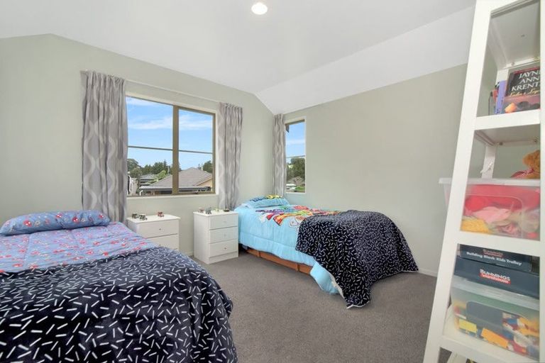 Photo of property in 2 Smylie Close, Ohauiti, Tauranga, 3112