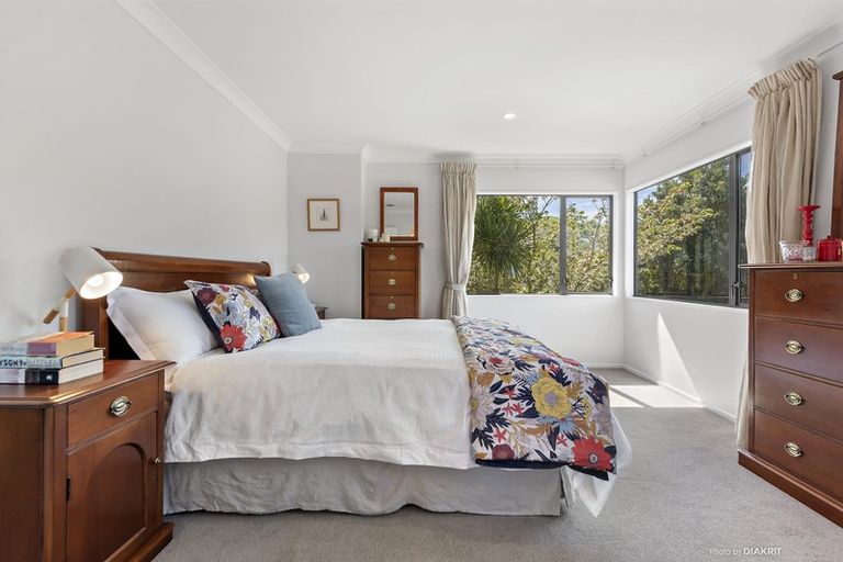 Photo of property in 24 Amesbury Drive, Churton Park, Wellington, 6037