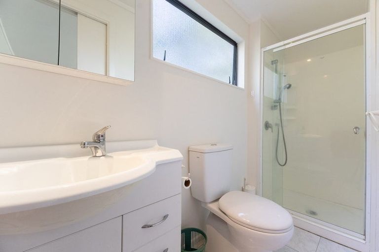 Photo of property in 29 Cranbrook Grove, Waikanae, 5036