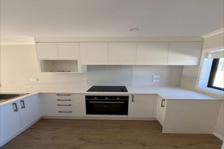 Photo of property in 17/125b Metcalfe Road, Ranui, Auckland, 0612