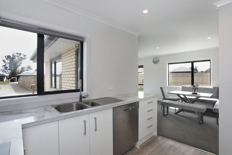 Photo of property in 17 Oldfield Lane, Marton, 4710