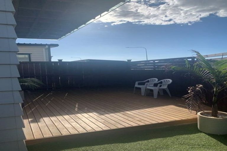 Photo of property in 10 Bliss Court, Takanini, 2110