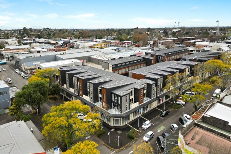 Photo of property in 124/126 Commerce Street, Frankton, Hamilton, 3204