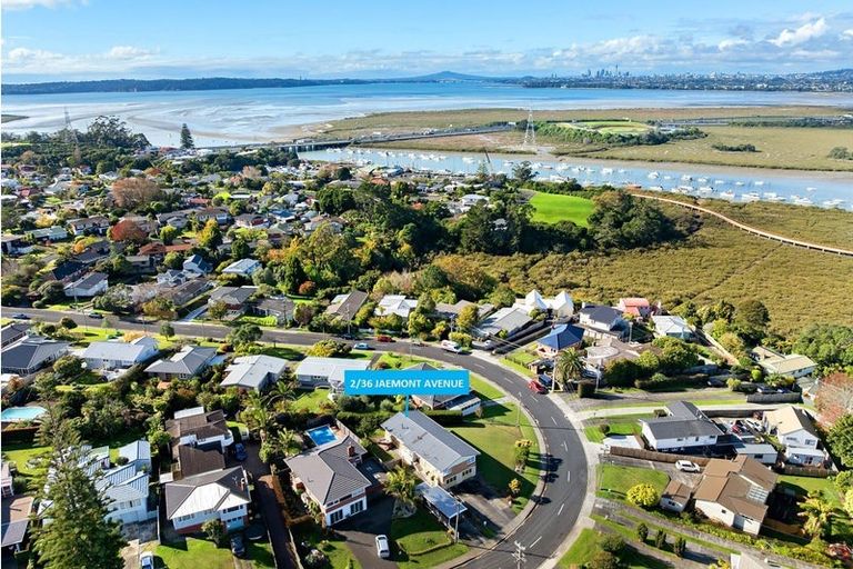 Photo of property in 2/36 Jaemont Avenue, Te Atatu South, Auckland, 0610