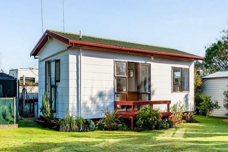 Photo of property in 1274 Egmont Road, Egmont Village, New Plymouth, 4372