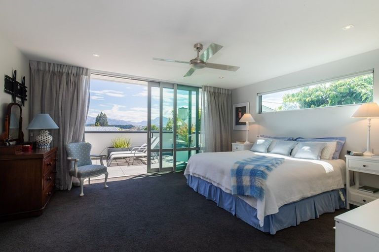 Photo of property in 15 Faulks Terrace, Wanaka, 9305