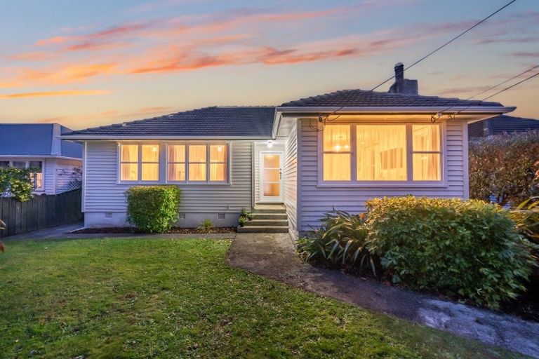 Photo of property in 33 Clyma Street, Elderslea, Upper Hutt, 5018
