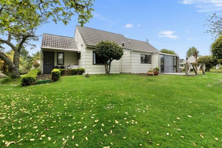 Photo of property in 19 Kingfisher Way, Te Kowhai, Hamilton, 3288
