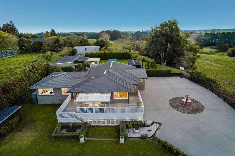 Photo of property in 247 Burtt Road, Paerata, Drury, 2578