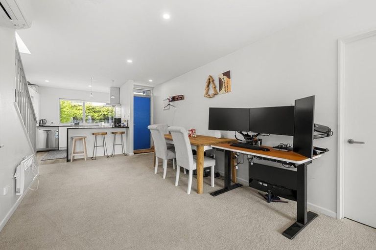 Photo of property in 11 Longueval Lane, Broomfield, Christchurch, 8042