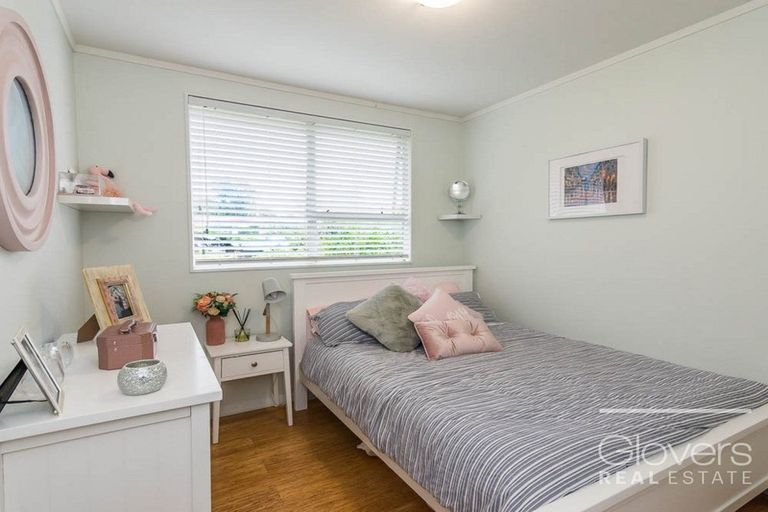 Photo of property in 36 Newington Road, Henderson, Auckland, 0612