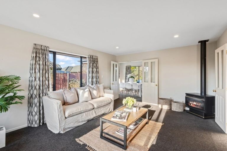 Photo of property in 97 Inwoods Road, Parklands, Christchurch, 8083