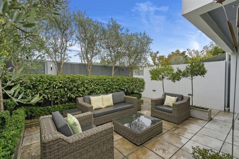 Photo of property in 58 Clare Road, St Albans, Christchurch, 8014