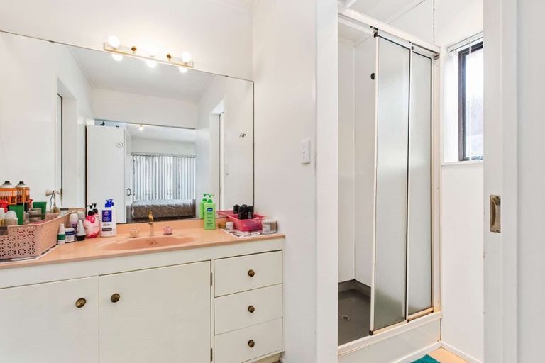 Photo of property in 2/7 Menary Street, Papakura, 2110