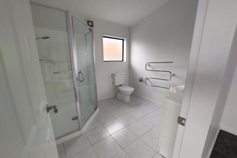 Photo of property in 6b Claverton Grove, Churton Park, Wellington, 6037