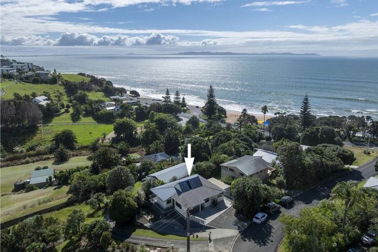 Photo of property in 5 Seaview Road, Cable Bay, 0420