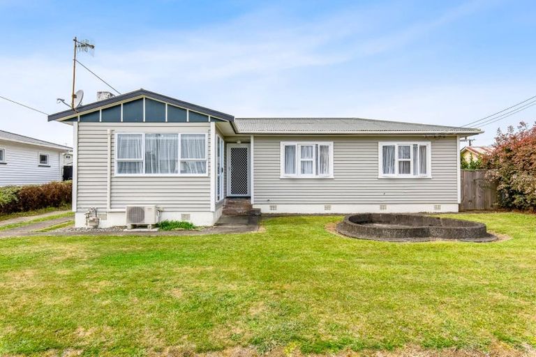 Photo of property in 4 Ferguson Street, Levin, 5510