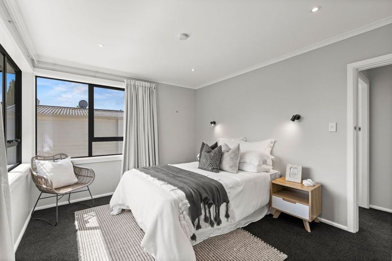 Photo of property in 17 Royleen Street, Casebrook, Christchurch, 8051