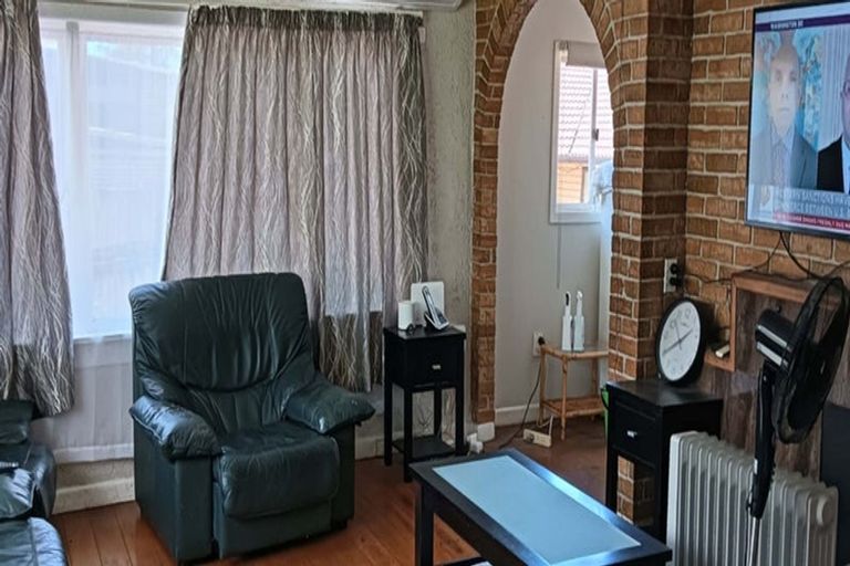 Photo of property in 23 Vanguard Road, Kelston, Auckland, 0602