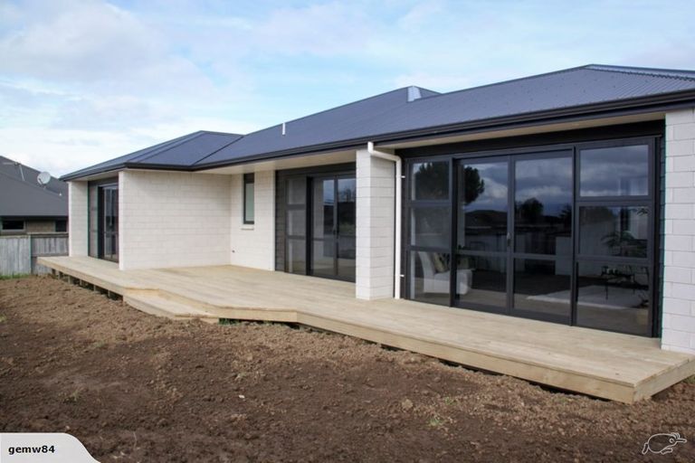 Photo of property in 19 Hoylake Place, Wattle Downs, Auckland, 2103