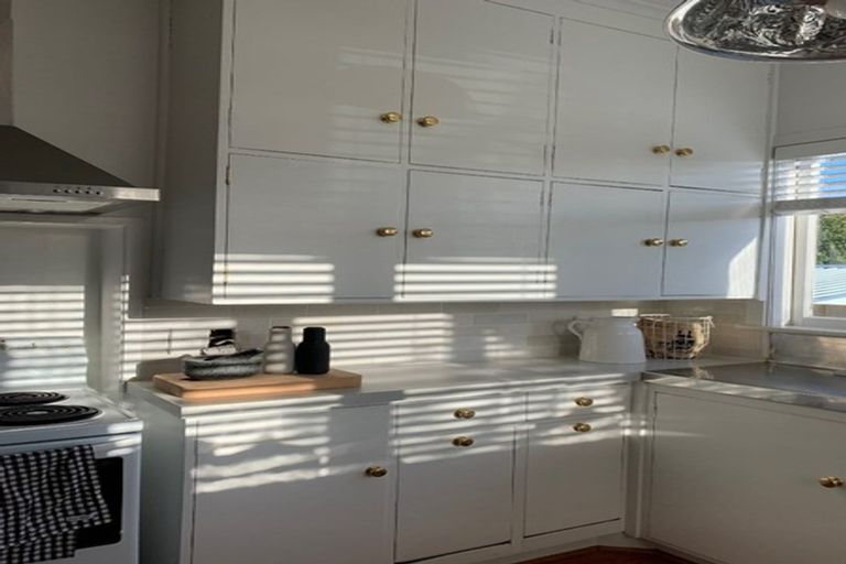 Photo of property in 66 Moire Road, Massey, Auckland, 0614