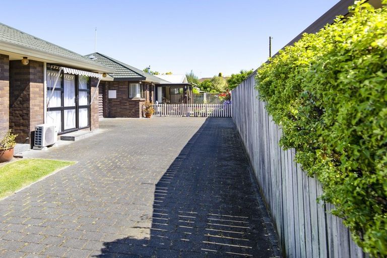 Photo of property in 51c Church Road, Taradale, Napier, 4112