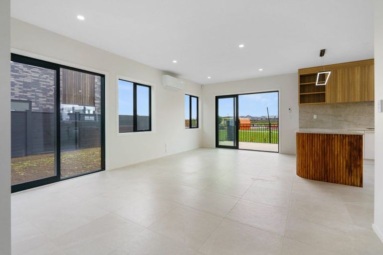 Photo of property in 33a Isobel Hodgson Drive, Cambridge, 3434