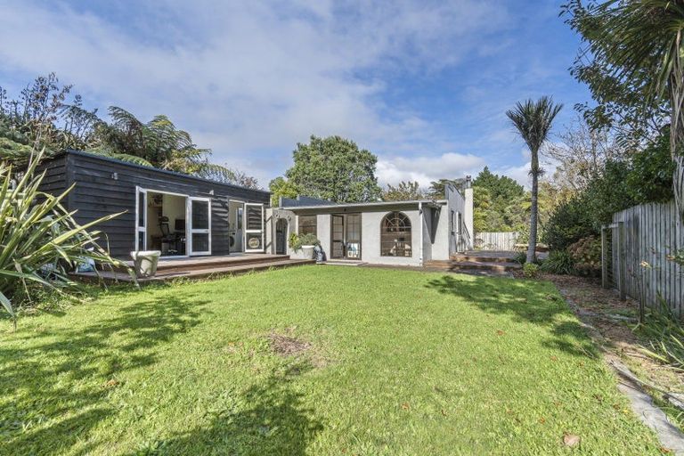 Photo of property in 20 Parris Street, Moturoa, New Plymouth, 4310