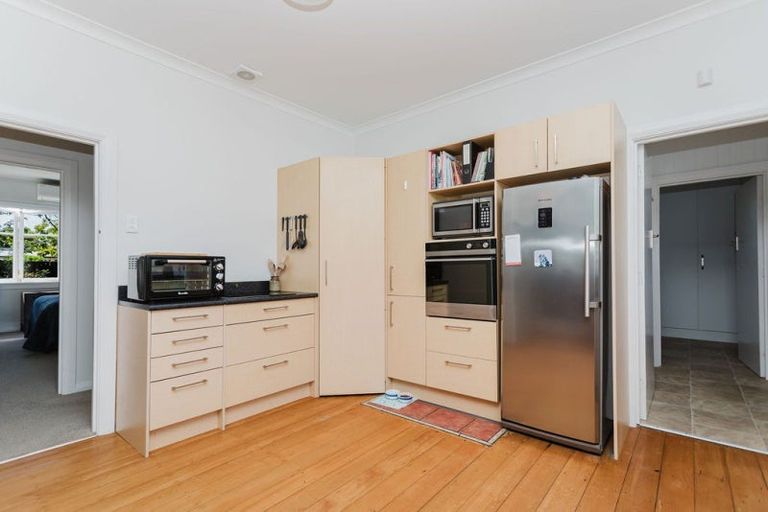Photo of property in 64 Guy Street, Dannevirke, 4930