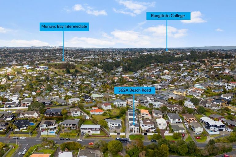Photo of property in 562a Beach Road, Rothesay Bay, Auckland, 0630
