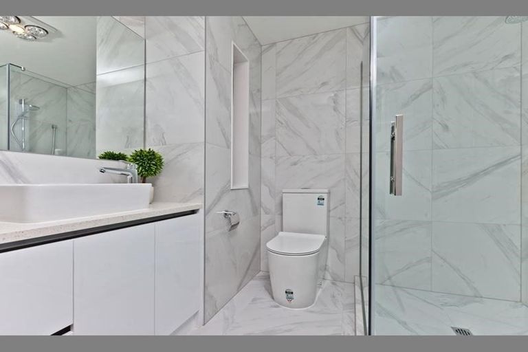 Photo of property in 47 Greenfinch Road, Hobsonville, Auckland, 0616