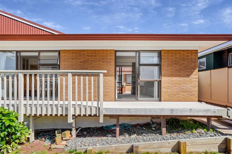 Photo of property in 10 Tatyana Place, Massey, Auckland, 0614