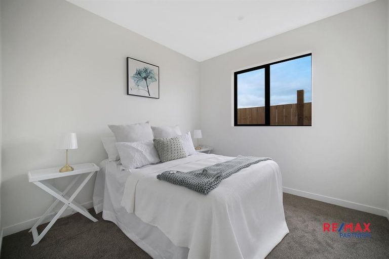 Photo of property in 32 Hari Road, Karaka, 2113