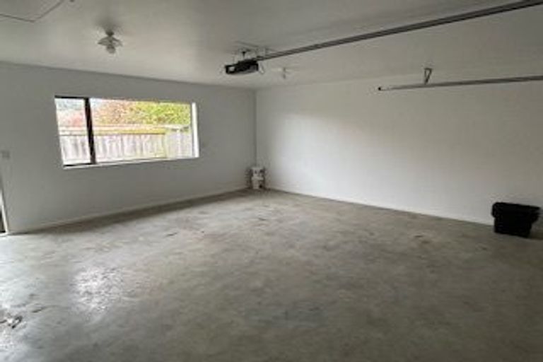 Photo of property in 5 Blythfield Place, Taradale, Napier, 4112