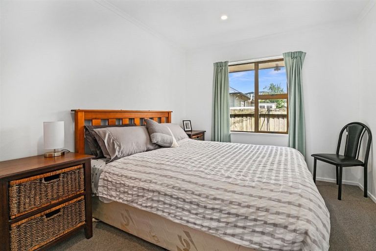 Photo of property in 2/1 Thorrington Road, Cashmere, Christchurch, 8022