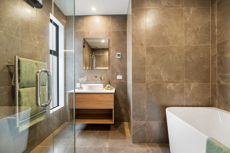 Photo of property in 4 Taurus Lane, Jacks Point, 9371