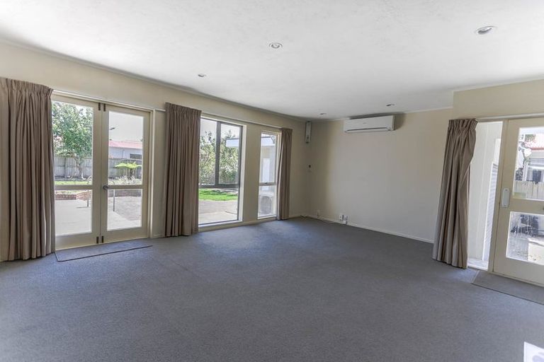 Photo of property in 3 Nortons Road, Avonhead, Christchurch, 8042