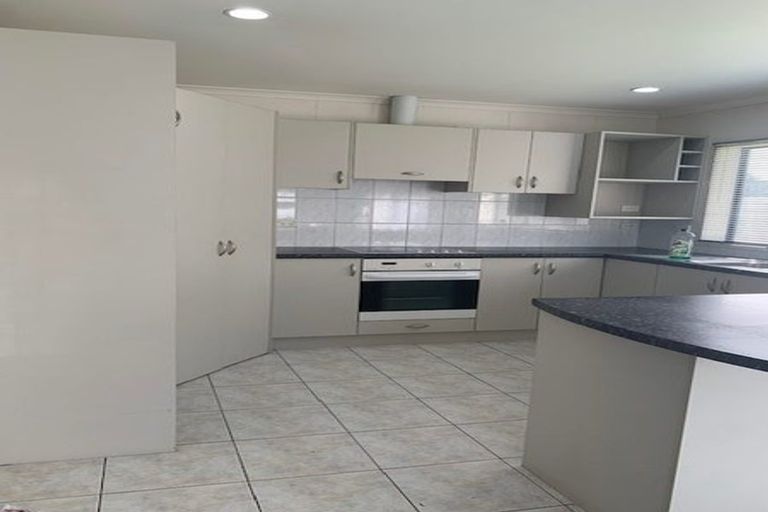 Photo of property in 48 Matarangi Road, East Tamaki, Auckland, 2013