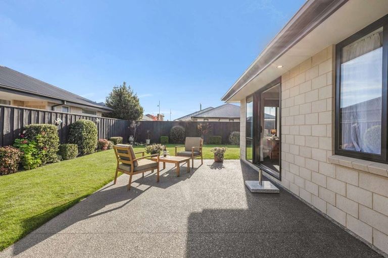 Photo of property in 12 Waimarie Street, Pegasus, 7612