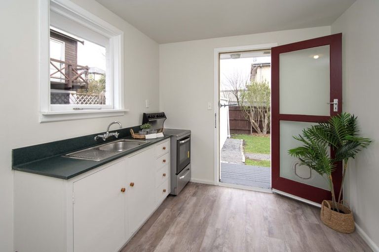 Photo of property in 1/493 Barbadoes Street, Edgeware, Christchurch, 8013