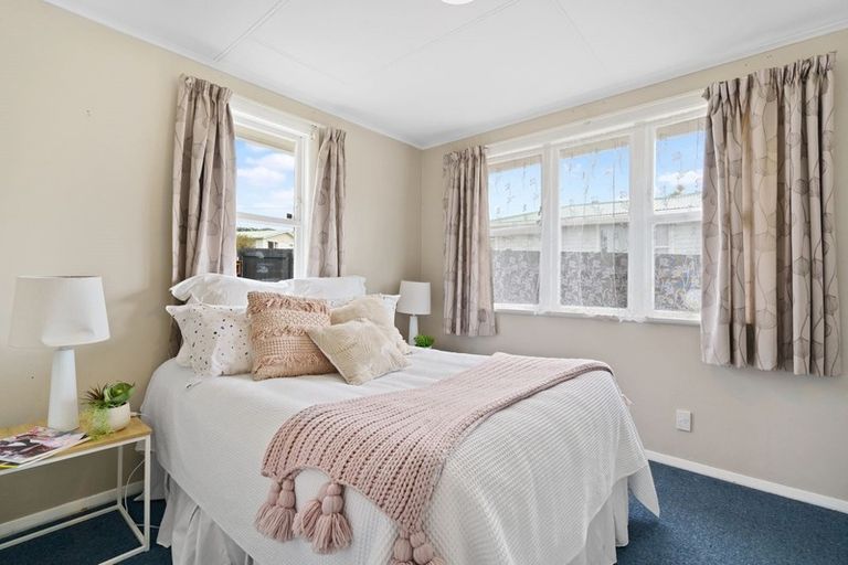 Photo of property in 22 Paenui Street, Titahi Bay, Porirua, 5022