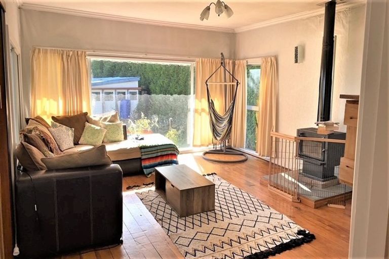 Photo of property in 1ra Ngapeke Road, Welcome Bay, Tauranga, 3175